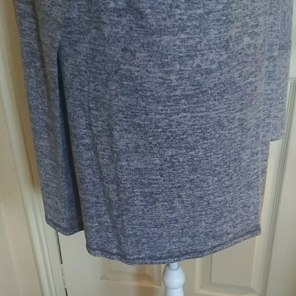 Roamans Top - Picture 7 of 8